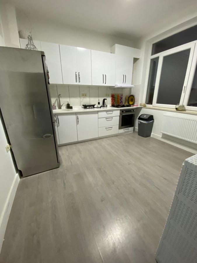Appartement Deux Chambres Pres De Atomium 布鲁塞尔 外观 照片